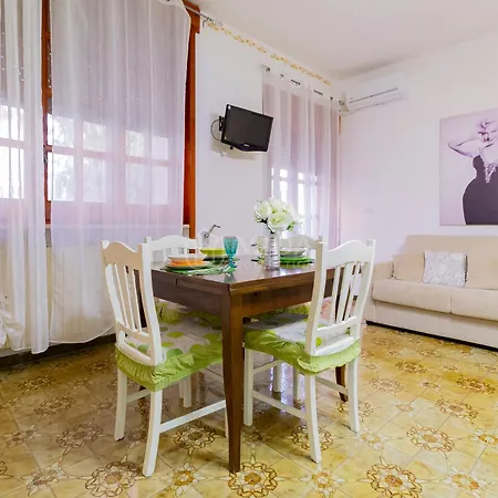 Apartamento Eli House *